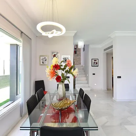 Meloneras Deluxe Luxury Retreat In Gran Canaria Private Heated Pool Garden Terrace Bbq Fitness Walking Distance Of Meloneras, Вилла Лас-Пальмас-де-Гран-Канария